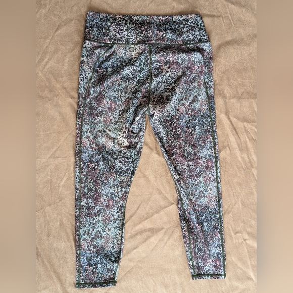 Fabletics Pants - Fabletics PowerHold High-Waisted 7/8 Legging Size XL